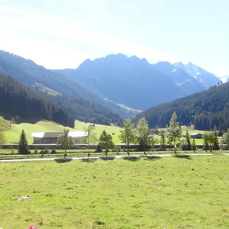 Haus Emberger Daire *