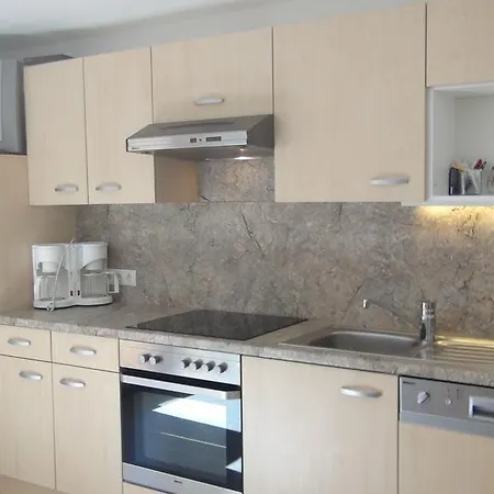 Haus Emberger Daire *